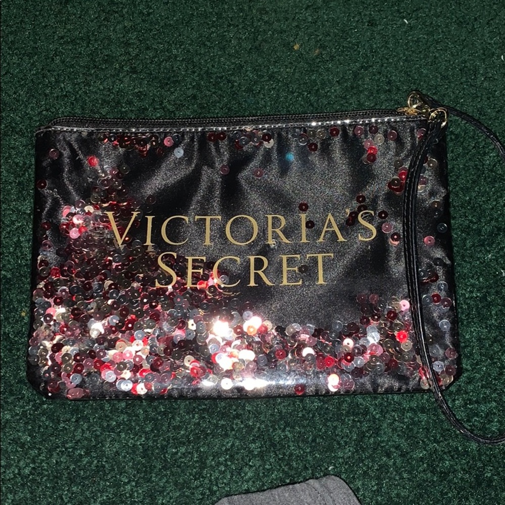 Makeup bag